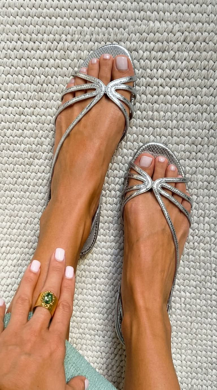 Thea - Elegant Flat Sandals