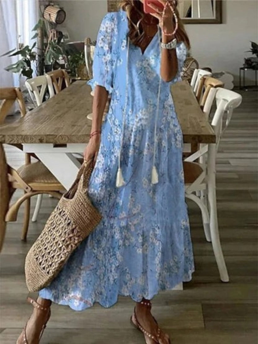 Monique – Compliment-Attracting Flowy Dress