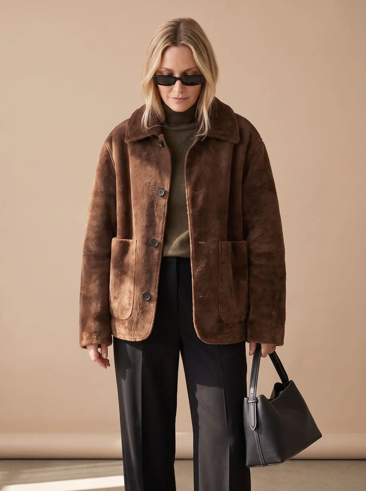 Abbie | Women's Oversized Patch Pocket Plush Brown Jacket