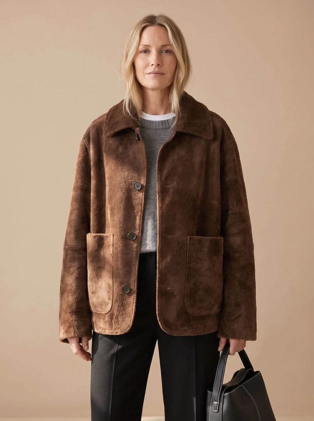 Abbie | Women's Oversized Patch Pocket Plush Brown Jacket