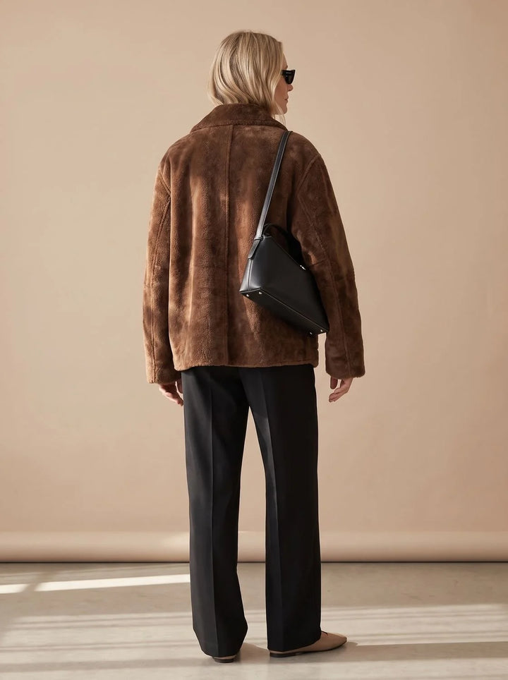 Abbie | Women's Oversized Patch Pocket Plush Brown Jacket
