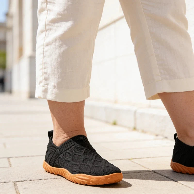 Robyn – Wide Fit Comfort Walking Shoes