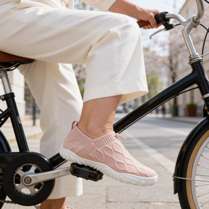 Robyn – Wide Fit Comfort Walking Shoes