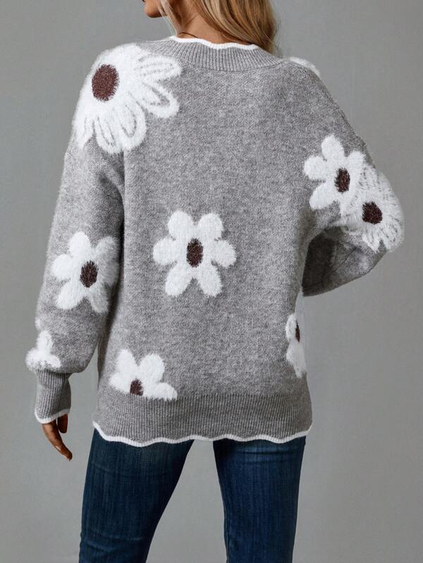 Genevieve | Women's Relaxed V-Neck Daisy Sweater