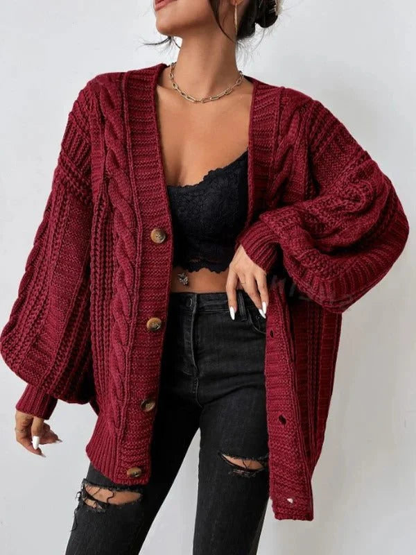 Holly | Women's Oversized Cable-Knit Cardigan