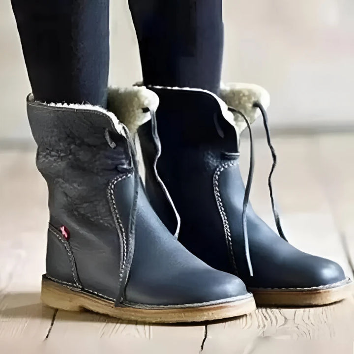Iona | Women's Lined Pull On Snow Boots