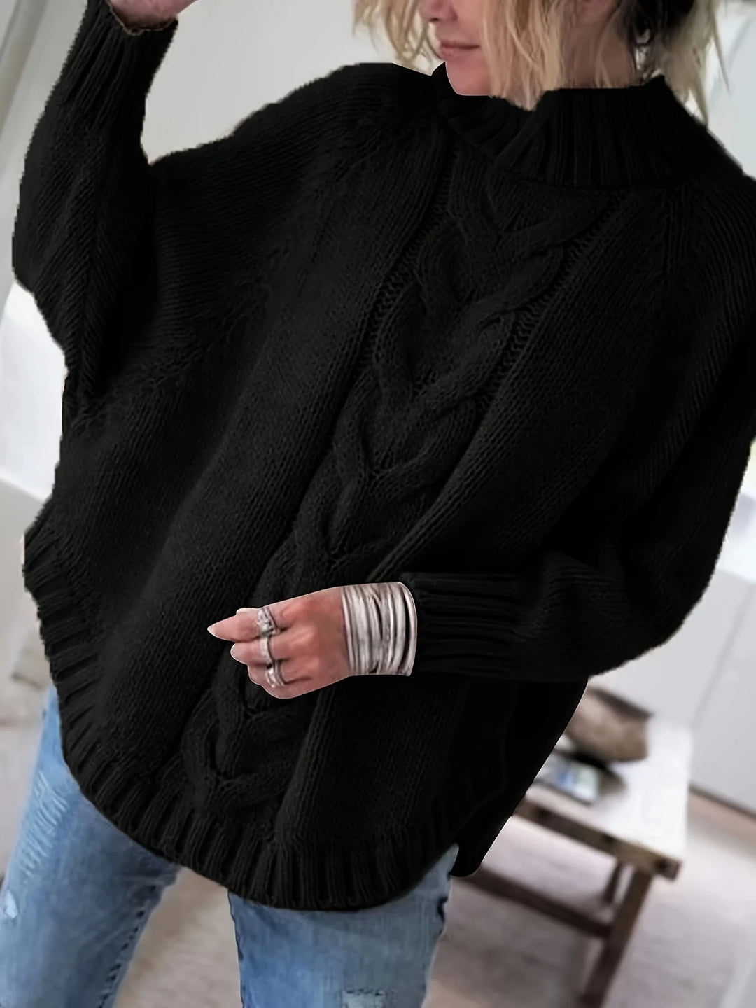 Jyoti | Women's Oversized Cable-Knit Sweater
