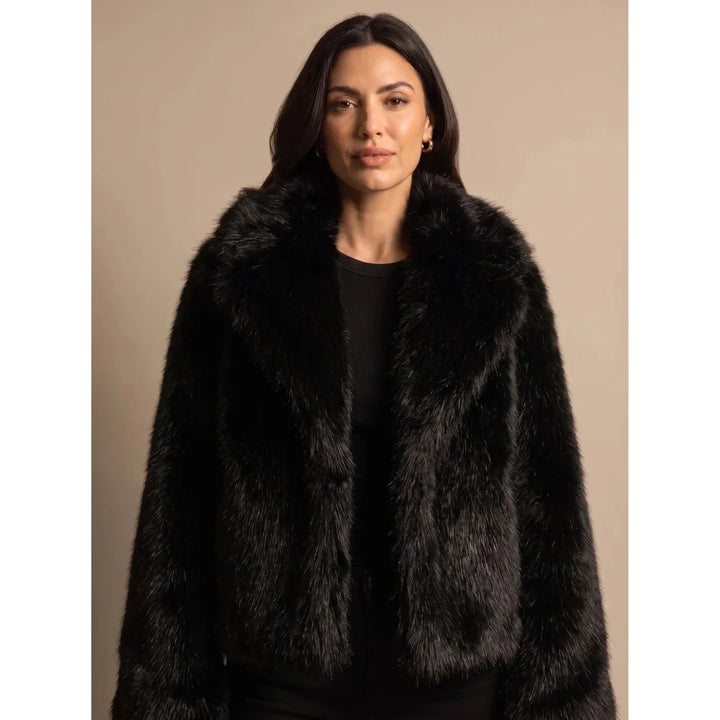 Kelly | Women's Oversized Wide Collar Fluffy Jacket