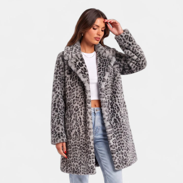 Nell | Women's Oversized Leopard Print Faux Fur Coat