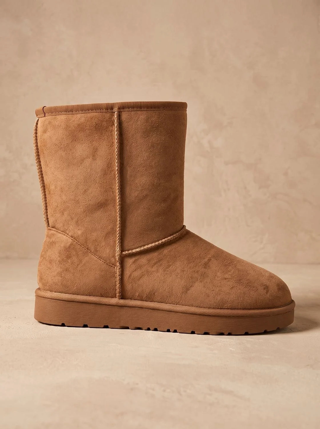 Paula | Women's Short Lined Round Toe Slip On Winter Boots