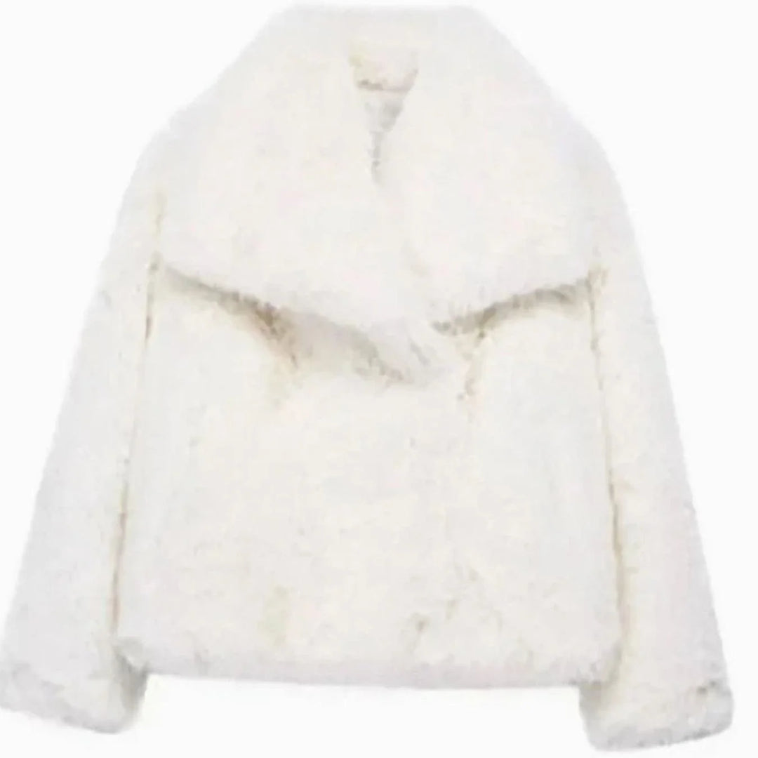 Roxanne | Women's Relaxed-Fit Fuzzy Coat