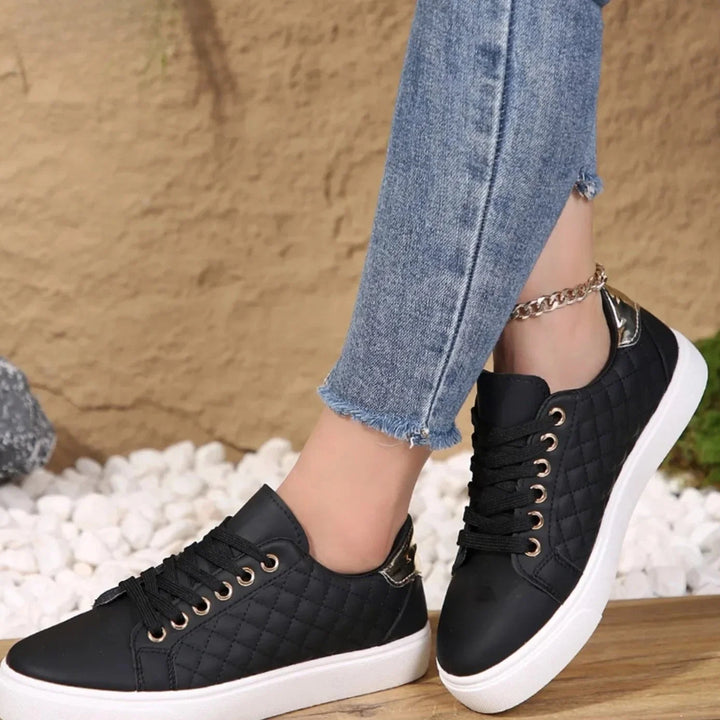 Terri | Women's Quilted Low-Top Trainers